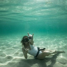 Load image into Gallery viewer, Vegan Surf Zinc SPF50-3
